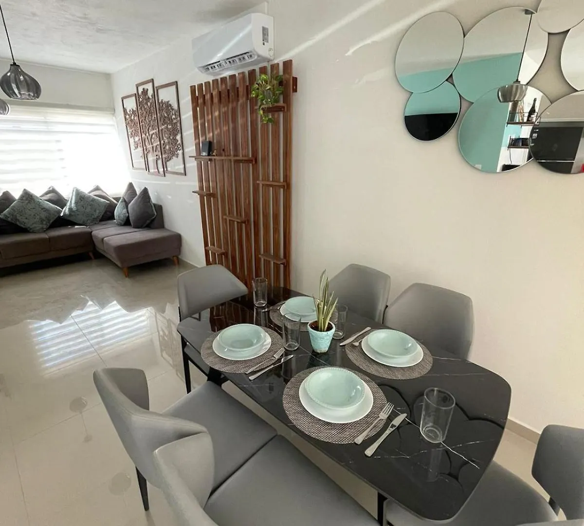 Homestay Habitacion Con Bano Privado Playa del Carmen Mexico